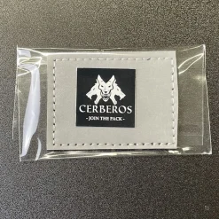 Cerberos rintaheijastintarra