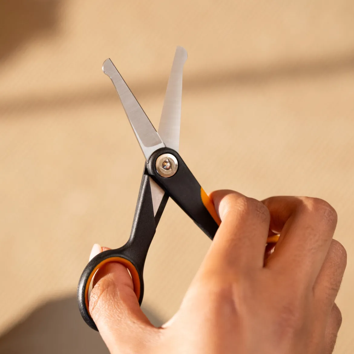 Fiskars pyöreäkärkiset sakset