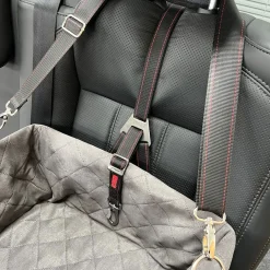 Koiran korotettu autoistuin KONG Ultimate