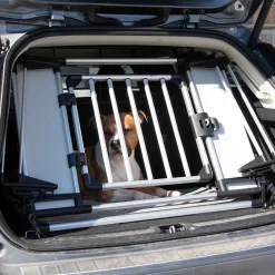 Koiraveräjä autoon Trixie