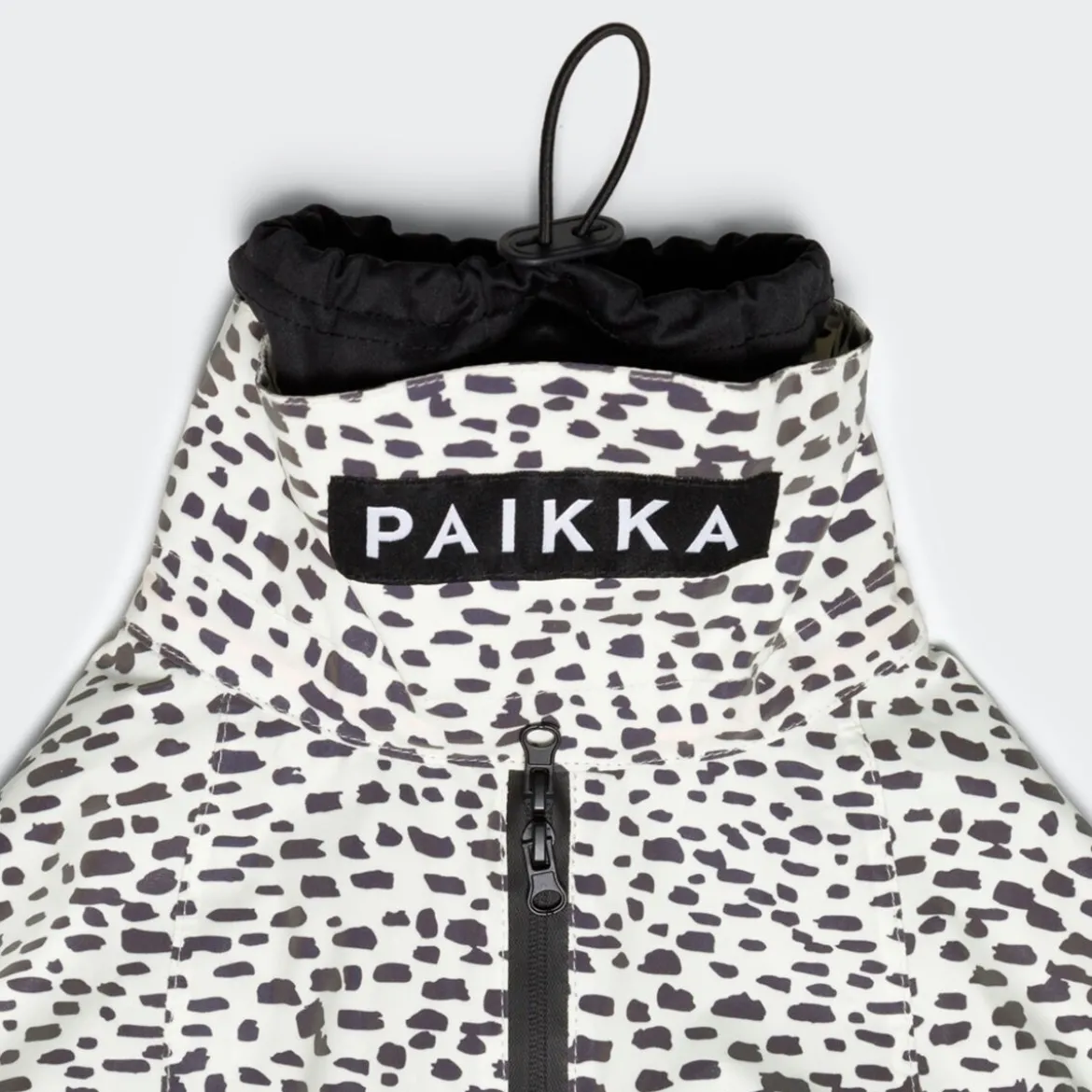 PAIKKA Heijastava sadetakki 2.0