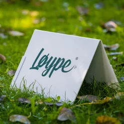 Rally-toko-kylttiteline Loype