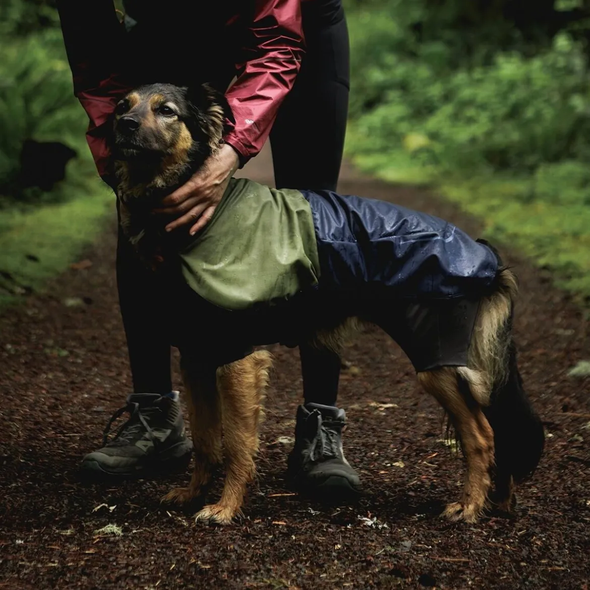 Ruffwear Sun Shower sadehaalari, Midnight Blue